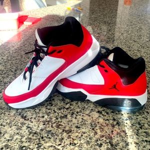 Youth Nike Air Jordans sz 5.5